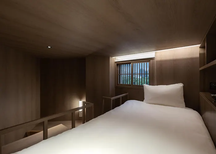 Capsulehotel Kanso Jongno *
